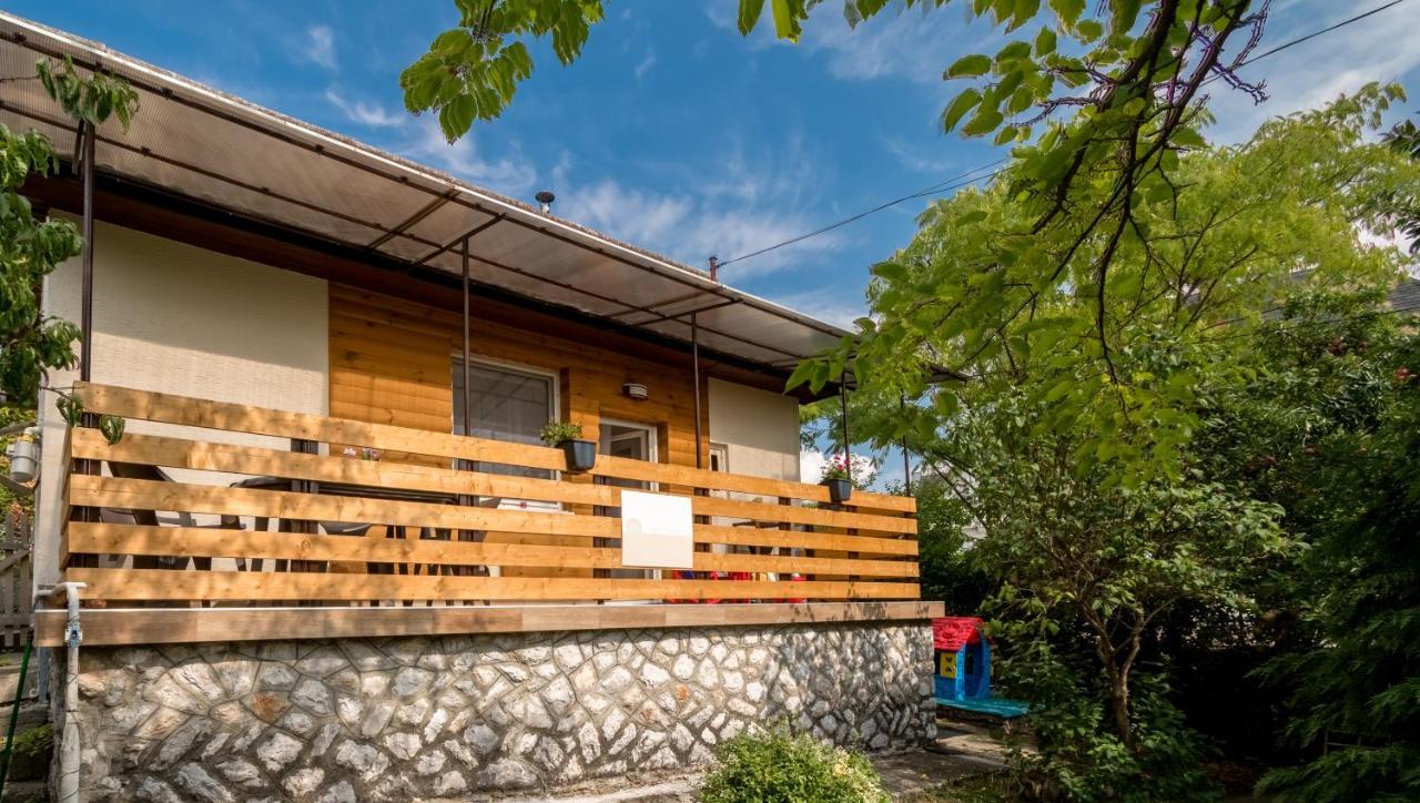 Lianne Apartman Miskolc Exterior photo